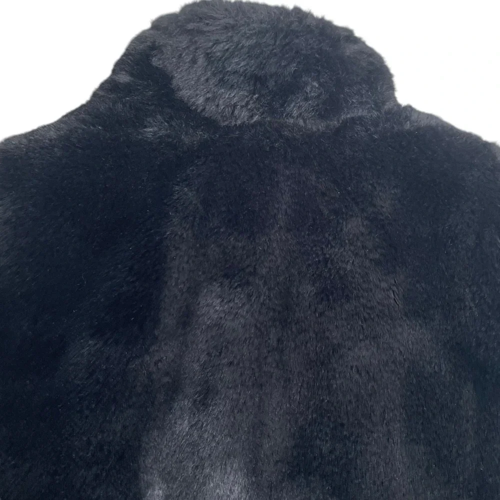 Urban Republic Girls Faux Fur Vest Size 3T Black Full Zip Up‎ Warm Cozy Jacket